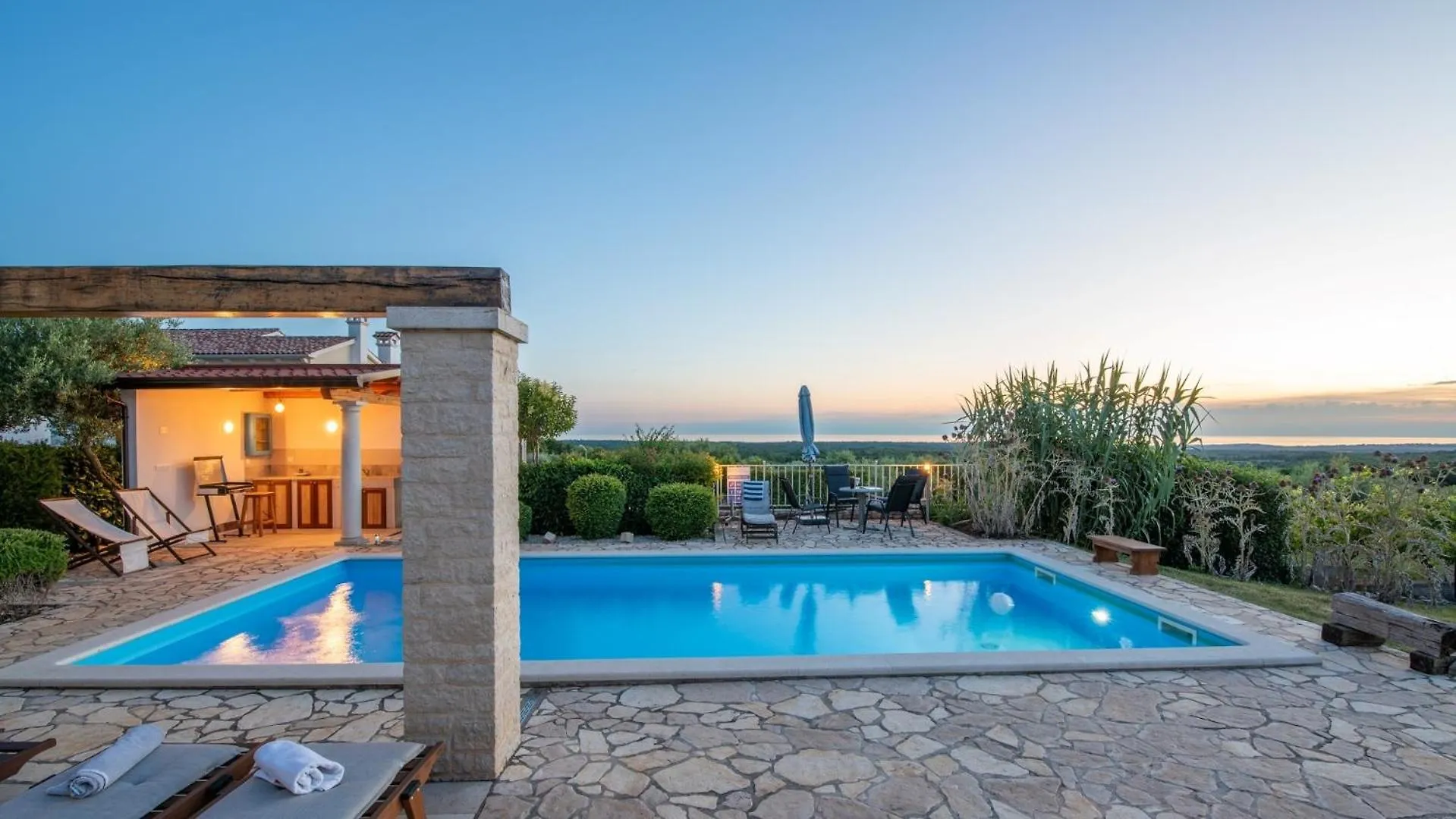 Гостевой дом Villa Nira Барат